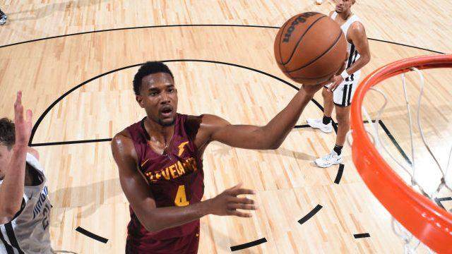 1629194610842093369.jpg 开云APP-骑士结束夏季联赛征程 侧翼引援成管理层新任务