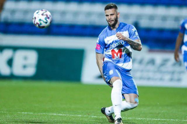 开云APP-【早报】双红会闷平！梅西巴萨生涯首次染红！