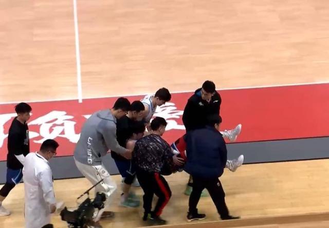 开云APP-【早报】双红会闷平！梅西巴萨生涯首次染红！